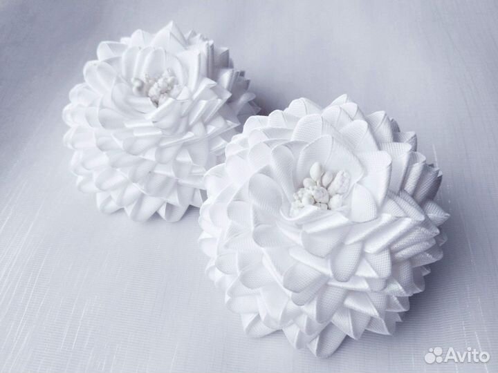 Банты белые ручной работы