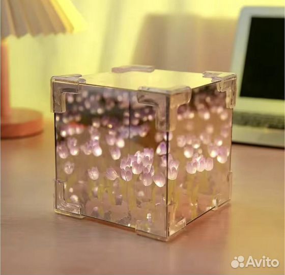Ночник куб с тюльпанами
