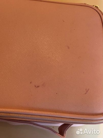 Чемодан, косметика. Стартовый набор