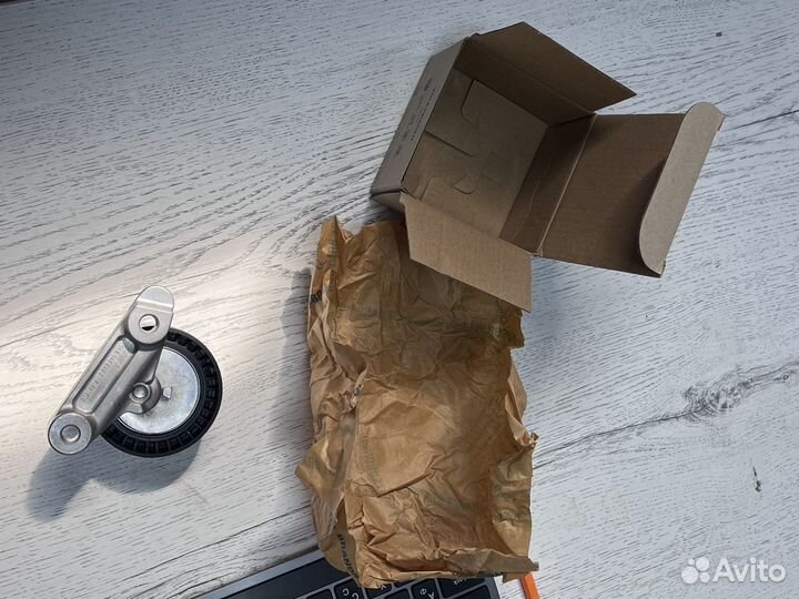 Ролик обводной Volkswagen Polo 1.6 90-110 л.с