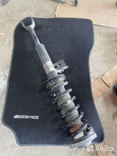 Стойка амортизатора передняя правая BMW 5 f10 ориг