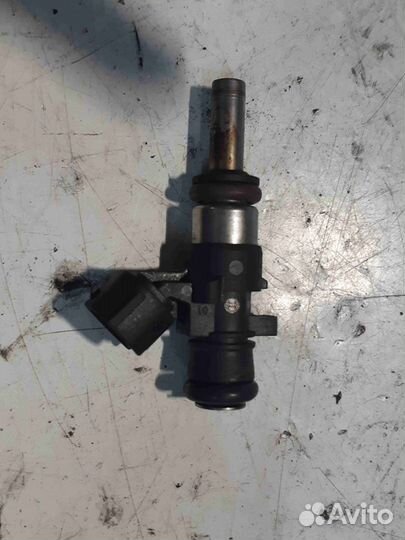 Форсунка Audi A5 1.8 06L906031A