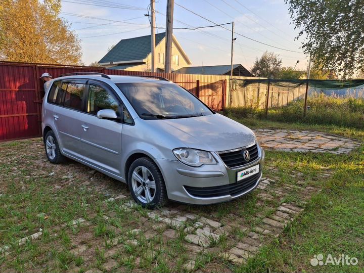 Volkswagen Touran 2.0 AMT, 2008, 370 655 км