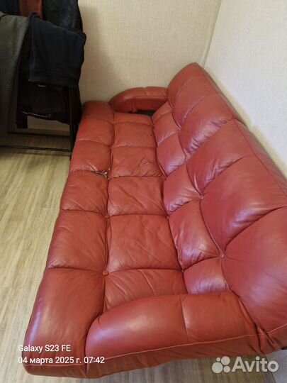 Диван кожа