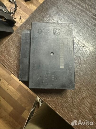 Блок комфорта Volkswagen Transporter T5 1.9