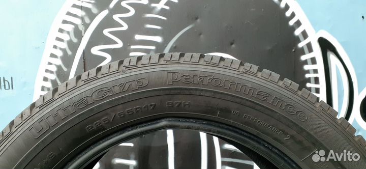 Goodyear UltraGrip Performance 2 225/55 R17