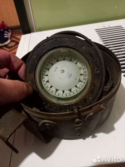Компас шлюпочный