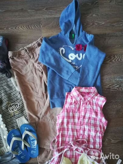 Целый пакет вещей