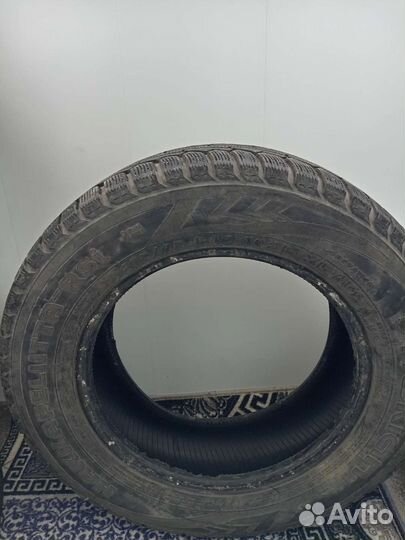 Nokian Tyres Hakkapeliitta 1 215/65 R16