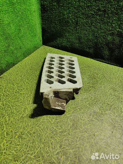 Подножка кабины правая Volvo FH 2013 82859306