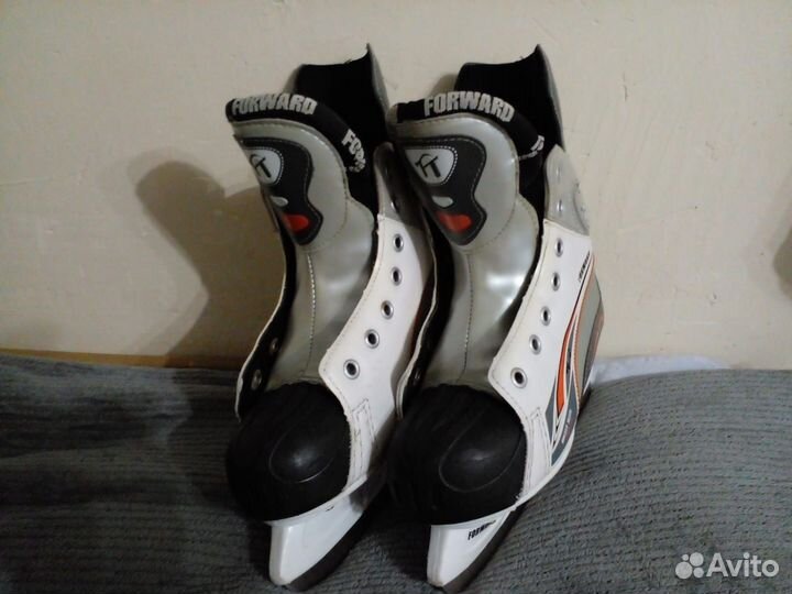 Коньки хоккейные Forward