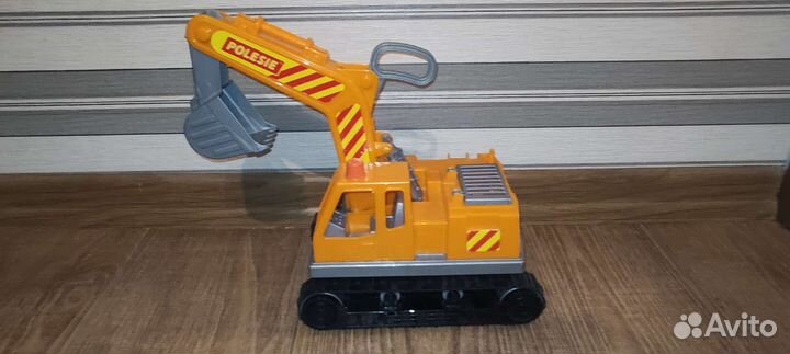 Экскаватор