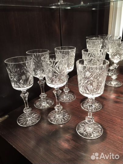 Хрустальные бокалы для вина и шампанского