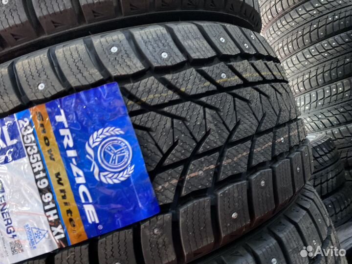 Tri Ace Snow White II 235/35 R19 91H