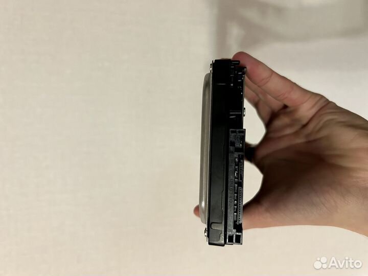 Жесткий диск hdd 1 тб