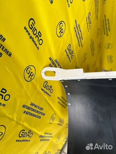 Пластиковый лоток автобетоносмесителя