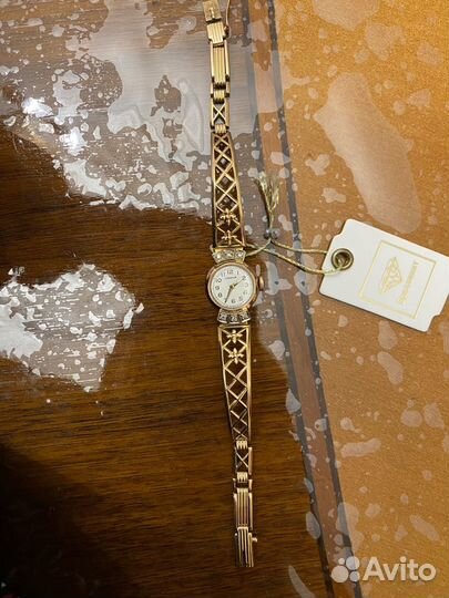 Часы Чайка с золотым браслетом