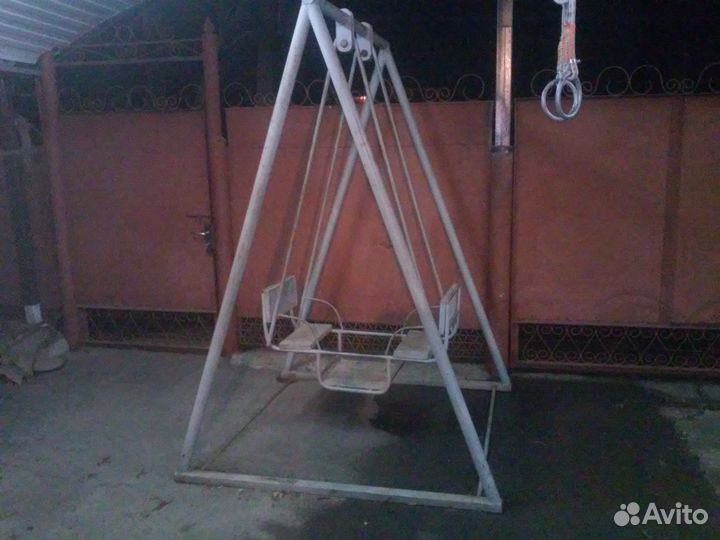 Садовые качели