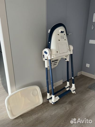 Стульчик для кормления capella