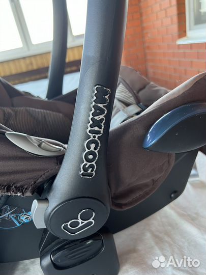 Детское автокресло от 0 maxi cosi