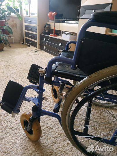 Инвалидная коляска складная
