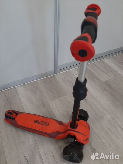 Самокат детский трехколесный