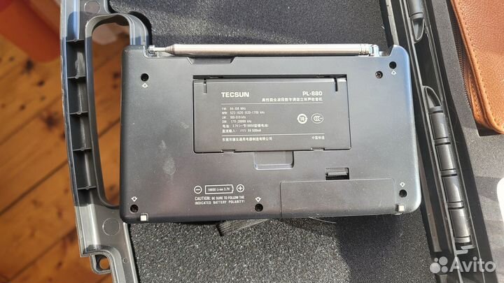 Вседиапазонный приёмник Tecsun PL-880