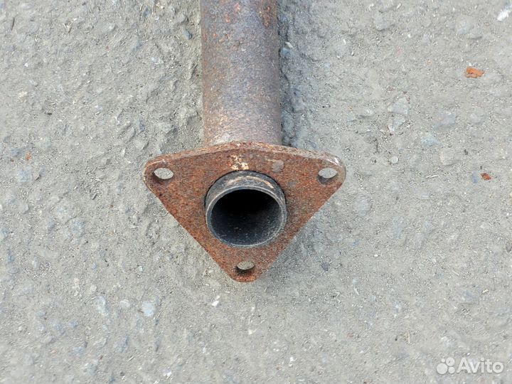 Приёмная труба глушителя на Almera N16