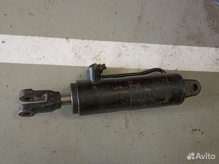 Цилиндр гидравлический мтз