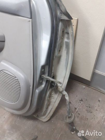 Дверь передняя левая Nissan March AK11 CG10DE