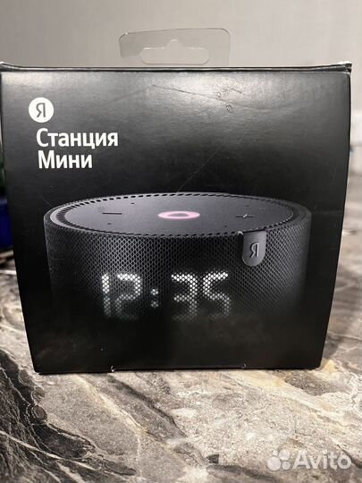 Яндекс станция мини с часами