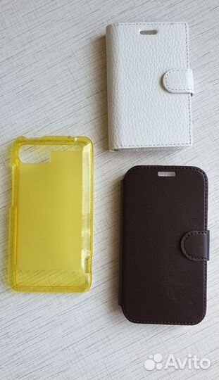 Чехлы на смартфон