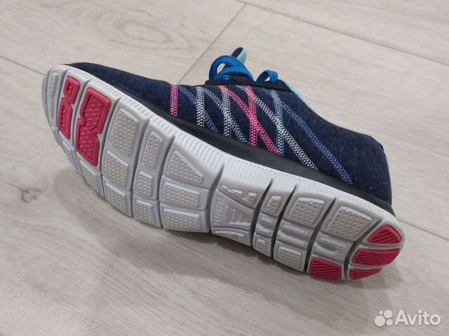 Кроссовки skechers, новые