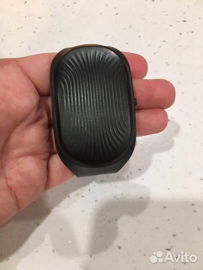 Фитнес-браслет Healbe gobe 2