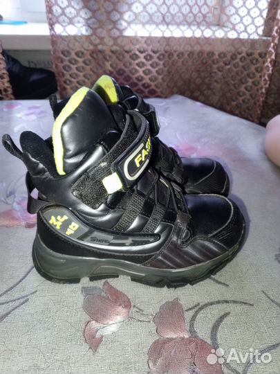 Зимние ботинки для мальчика