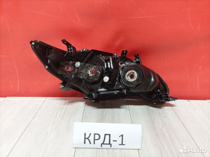 Фара левая Toyota Corolla 10 Е150 2007-2013