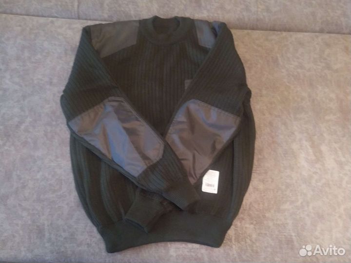 Свитер военный