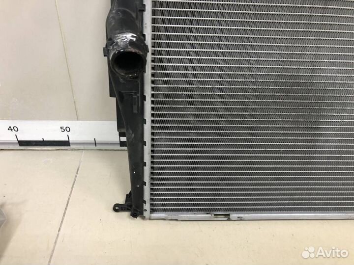 Б/У Радиатор охлаждения двигателя 17117559273 BMW
