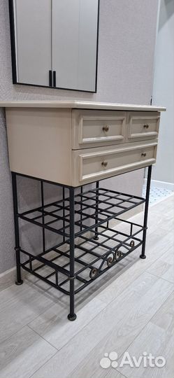 Тумба натуральное дерево+ковка