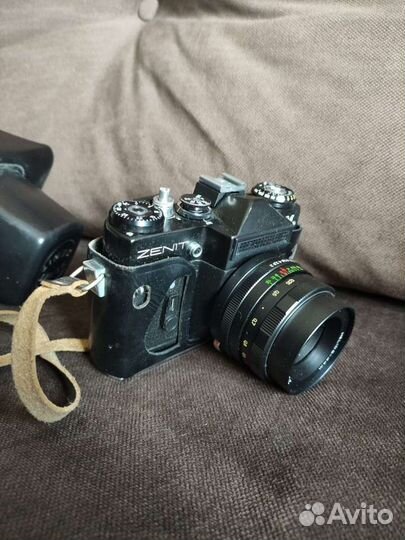 Плёночный фотоаппарат Зенит EM