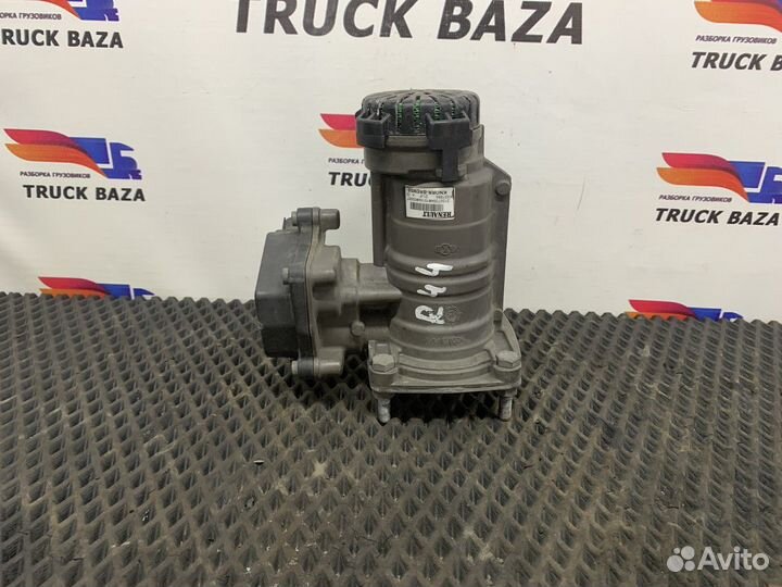 22085772 Кран управления тормозами прицепа