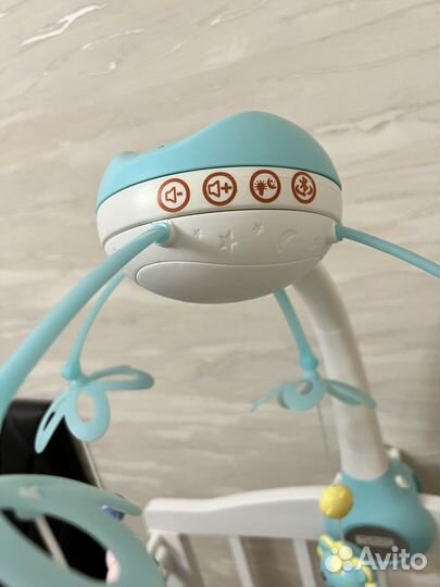 Детский мобиль в кроватку