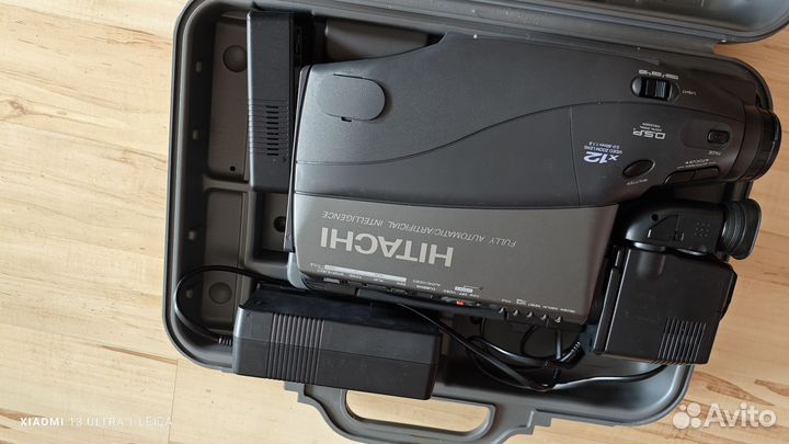 Видеокамера hitachi 2780E