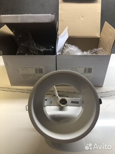 Светильник встраиваемый