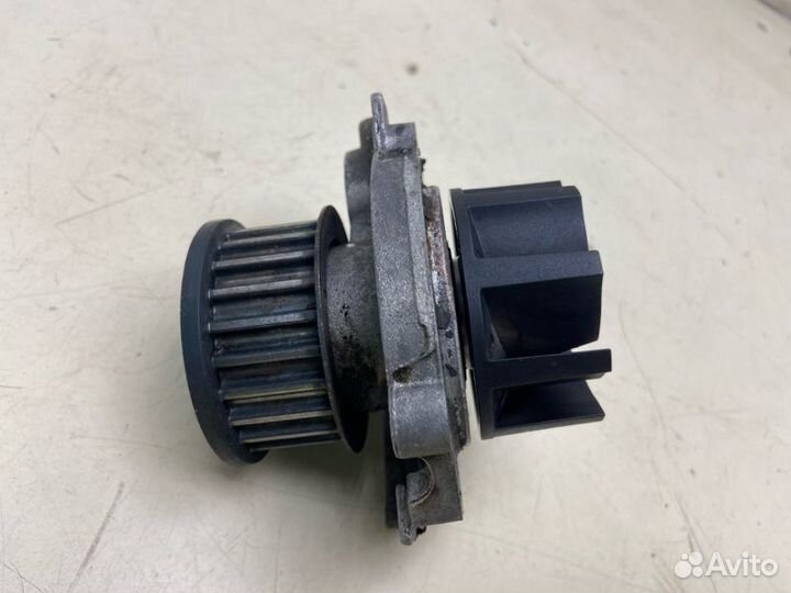 Насос водяной (помпа) Fiat Doblo 2008