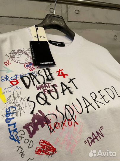 Футболка Dsquared2 с надписями мужская M