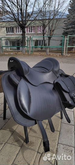 Седло для лошади