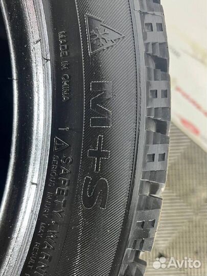 Landsail Ice Star IS37 235/45 R18 98T