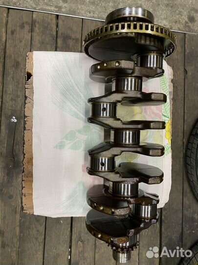 Коленвал audi volkswagen 1.8 AWT, AWM, AMB, BFB