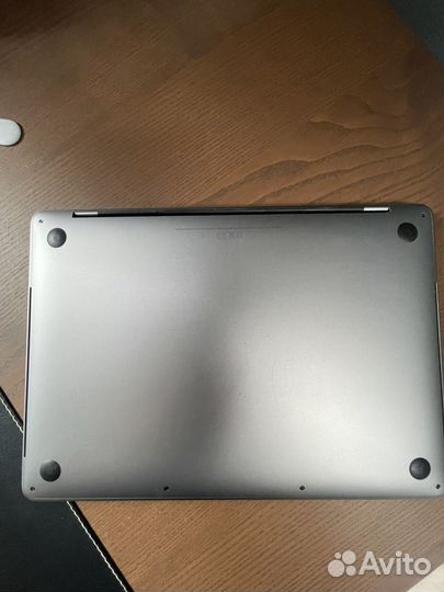 Macbook pro 13 2018 touch bar